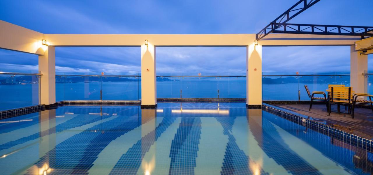 Imperial Nha Trang Hotell Exteriör bild