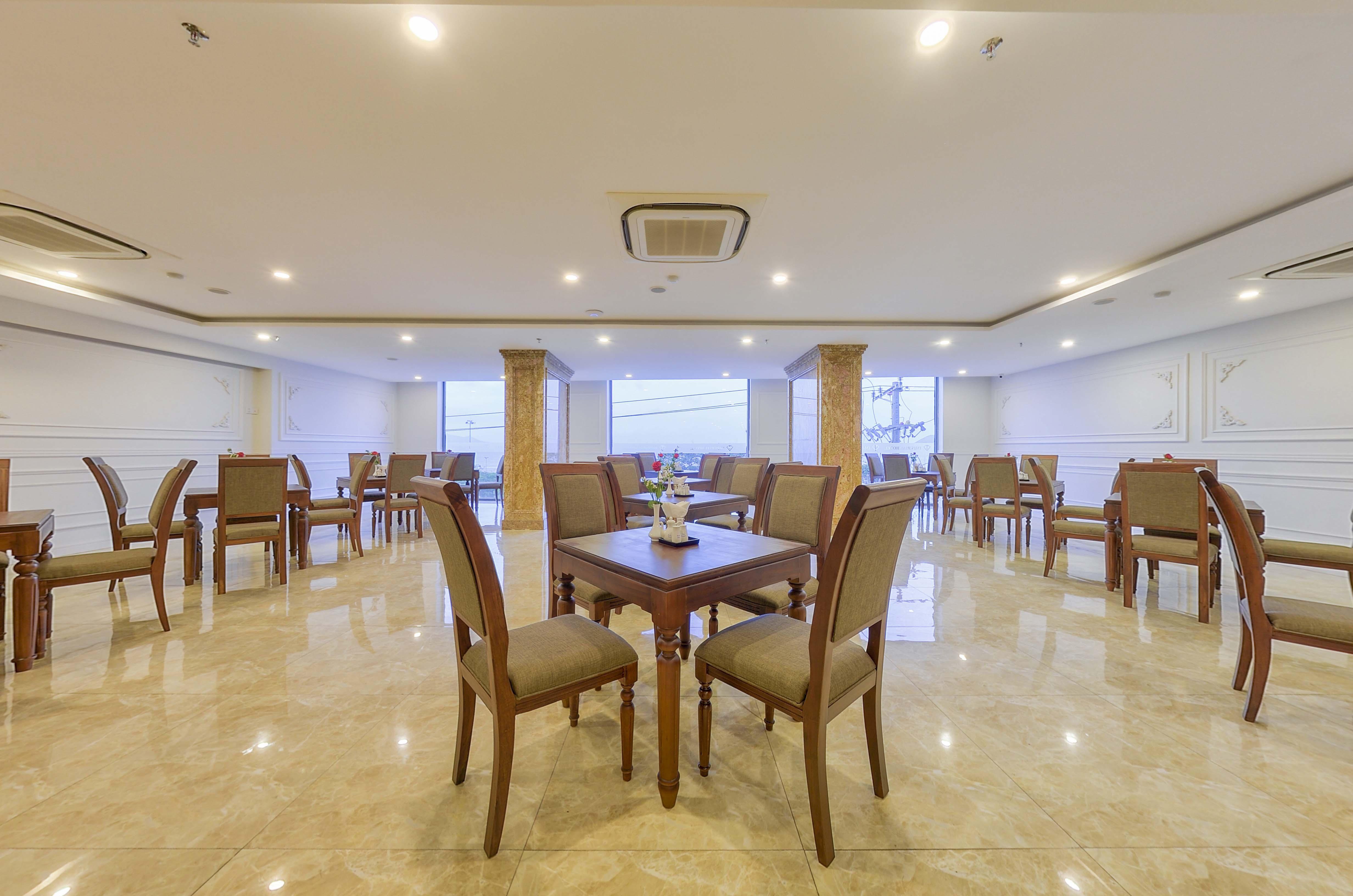 Imperial Nha Trang Hotell Exteriör bild