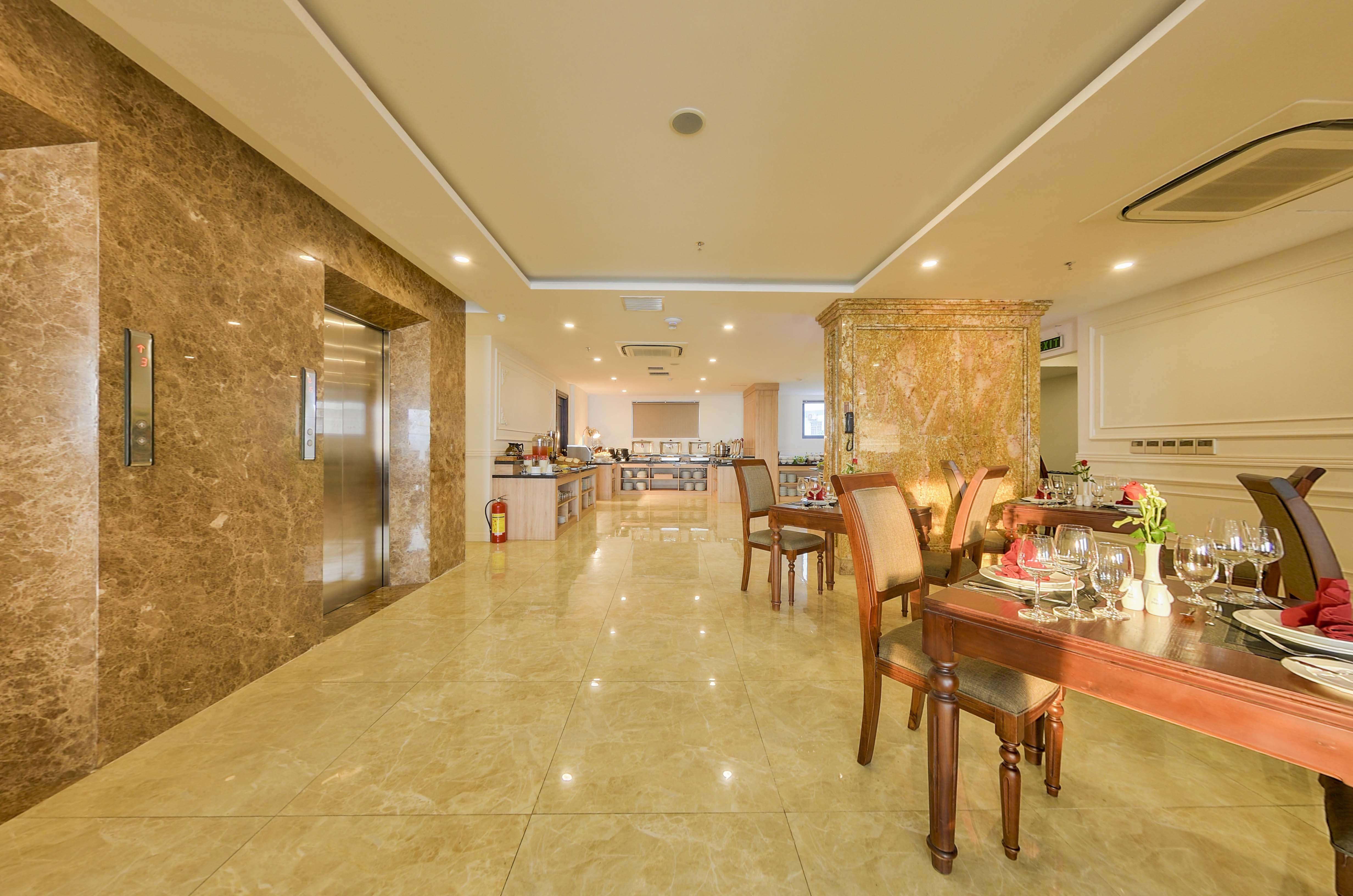 Imperial Nha Trang Hotell Exteriör bild